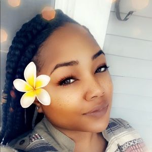 Meet your Posher, Tanasia